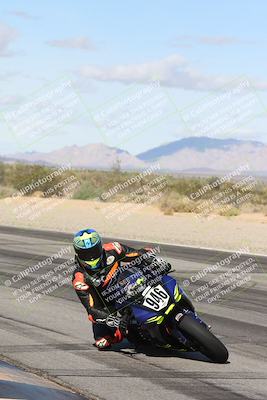 media/Nov-16-2025-Race Pace (Sun) [[8c5fa54630]]/Verified Riders/4-Turn 3 Inside (1050am)/